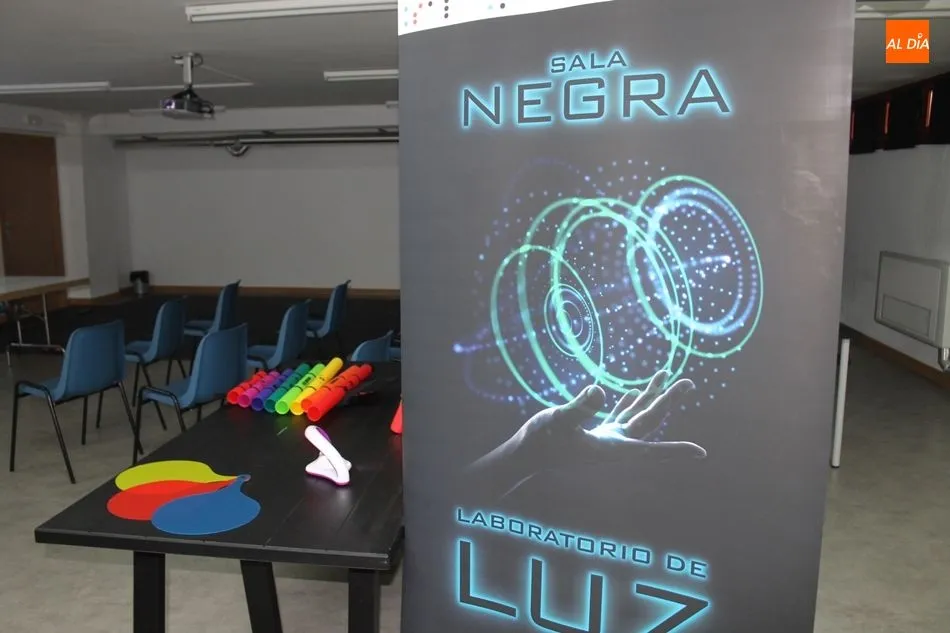 Foto 3 - &lsquo;La Sala Negra. Laboratorio de Luz&rsquo;, ciencia, educaci&oacute;n e integraci&oacute;n
