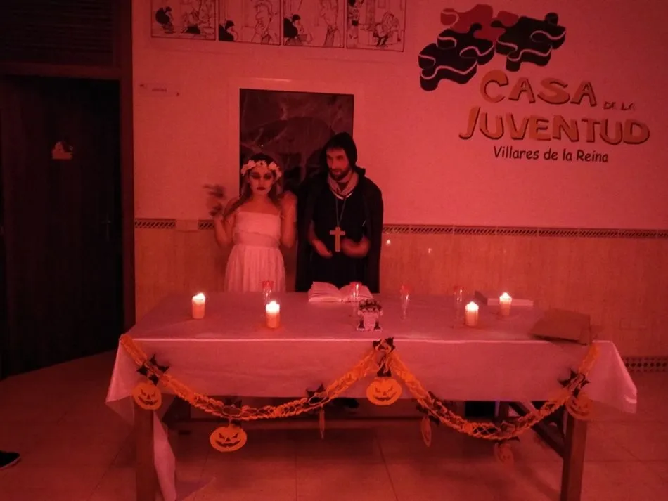 Foto 4 - Halloween llena de terror y m&uacute;sica las calles de Villares de la Reina