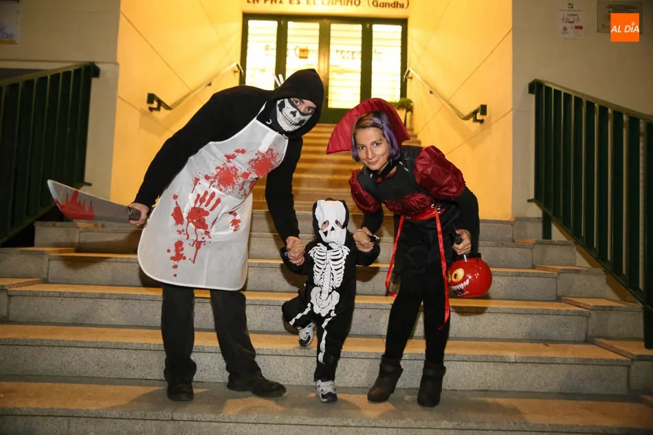 Foto 2 - El Colegio Antonio Machado celebra Halloween con disfraces, juegos y degustaciones
