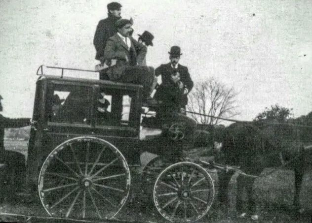 Foto 2 - Los coches de caballos como transporte de alquiler