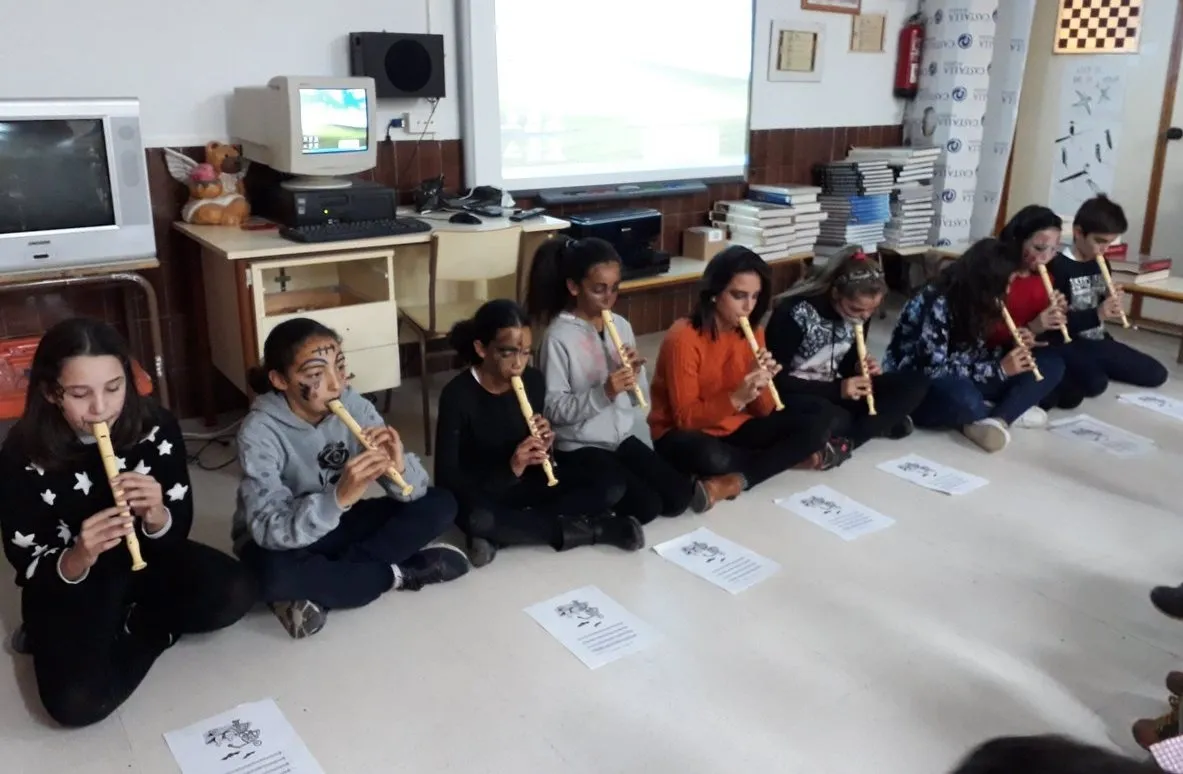 Foto 11 - Los coles de la comarca se vuelcan con la celebraci&oacute;n de Halloween  