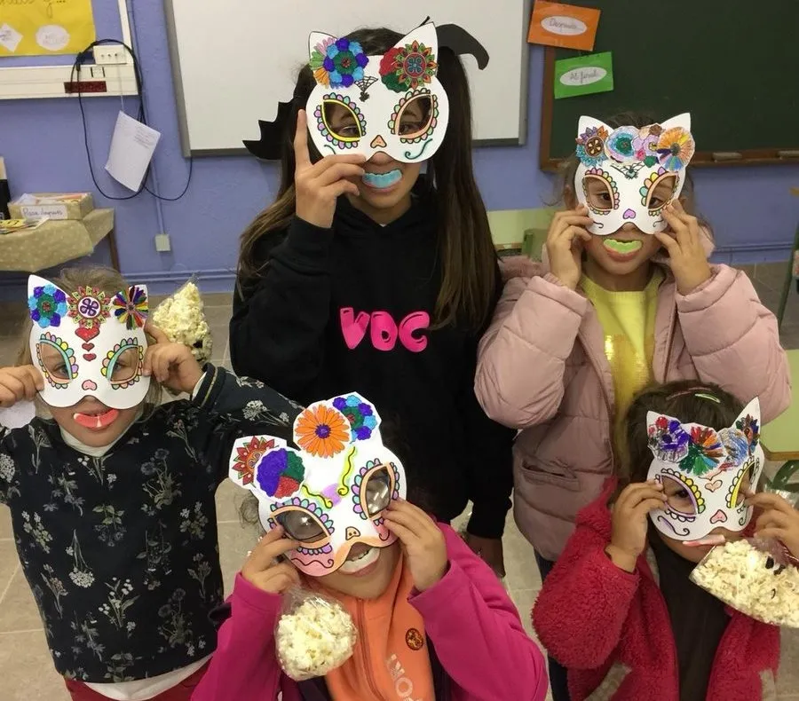 Foto 5 - Los coles de la comarca se vuelcan con la celebraci&oacute;n de Halloween  