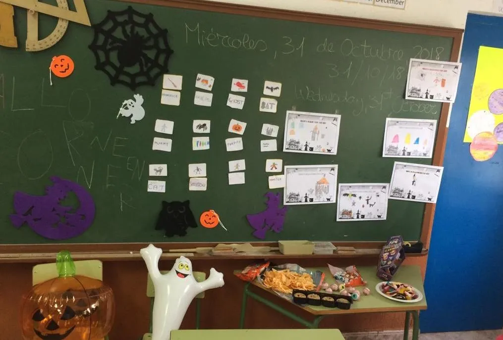 Foto 2 - Los coles de la comarca se vuelcan con la celebraci&oacute;n de Halloween  
