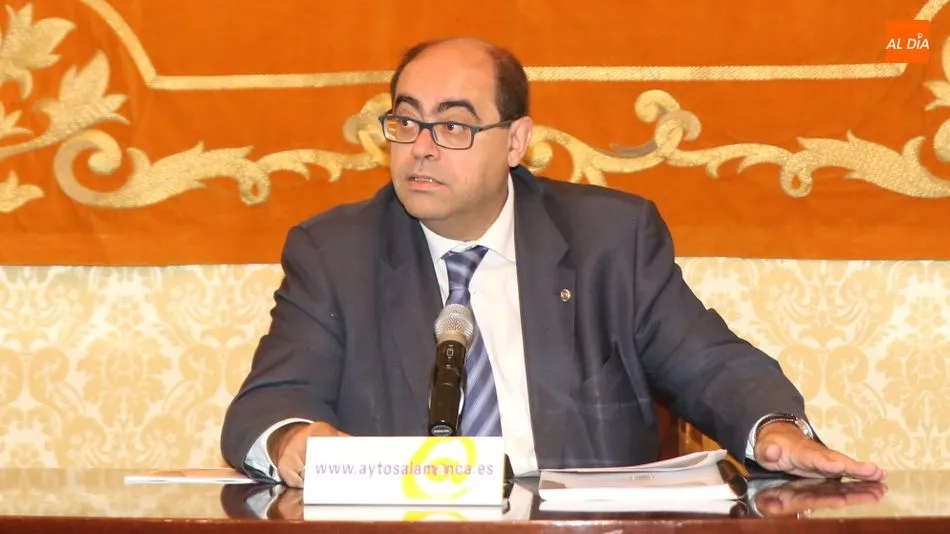 El concejal de Régimen Interior, Fernando Rodríguez, en la presentación de este estudio. Foto de Alberto Martín