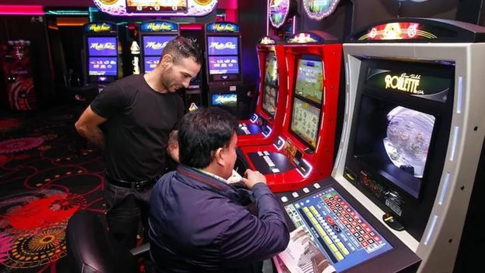 Los salones de juego han crecido un 16% en un año / EL NORTE.