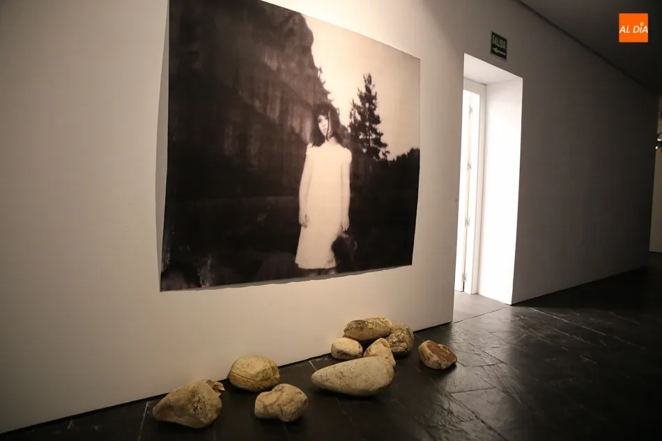 Foto 11 - Jennifer Custodio se adentra en nuestra memoria a trav&eacute;s de la exposici&oacute;n Hoy, Antes