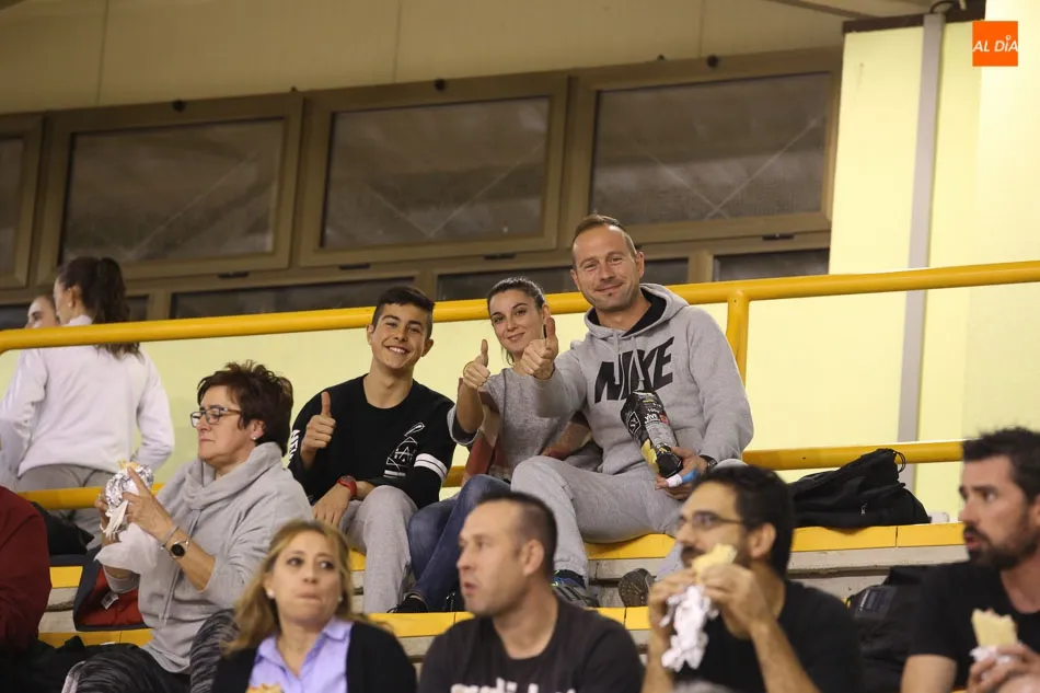 Foto 9 - &nbsp;La Antigua CB Tormes cae ante el Peixe en un partido igualado de principio a fin (69-71)