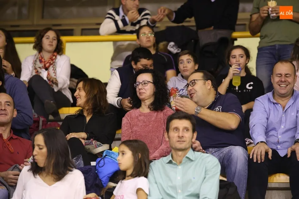 Foto 4 - &nbsp;La Antigua CB Tormes cae ante el Peixe en un partido igualado de principio a fin (69-71)