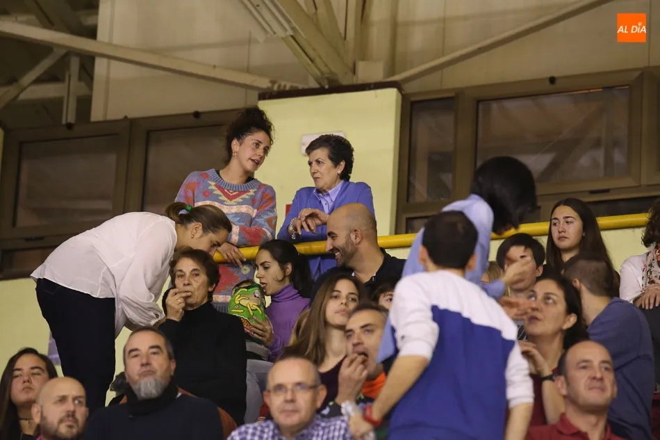 Foto 3 - &nbsp;La Antigua CB Tormes cae ante el Peixe en un partido igualado de principio a fin (69-71)