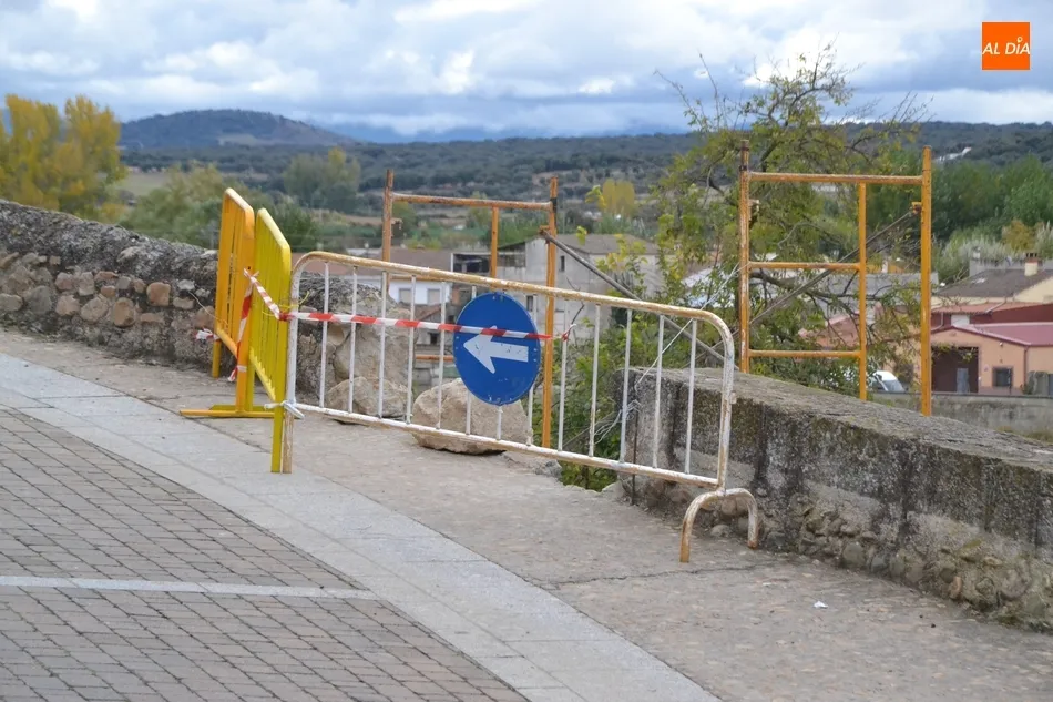 Foto 2 - En marcha la reparaci&oacute;n adicional en el muro de contenci&oacute;n de la Cuesta de Santiago  