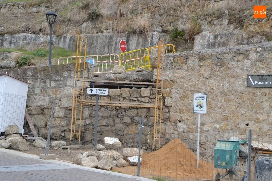Foto 4 - En marcha la reparaci&oacute;n adicional en el muro de contenci&oacute;n de la Cuesta de Santiago  