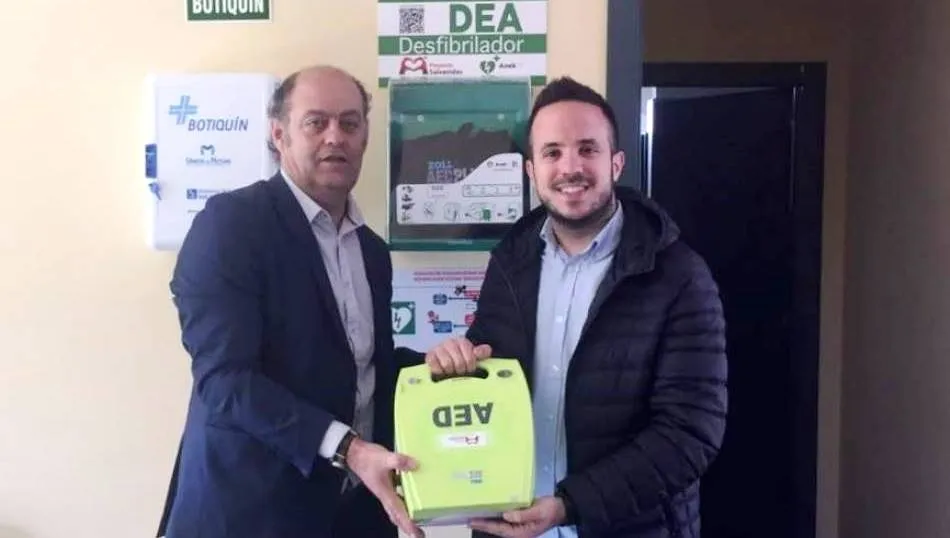 Instalación de un desfibrilador en Ciudad Rodrigo