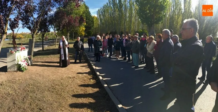 Familiares y amigos de Isidro de Sales y Francisco Martín acudieron al acto