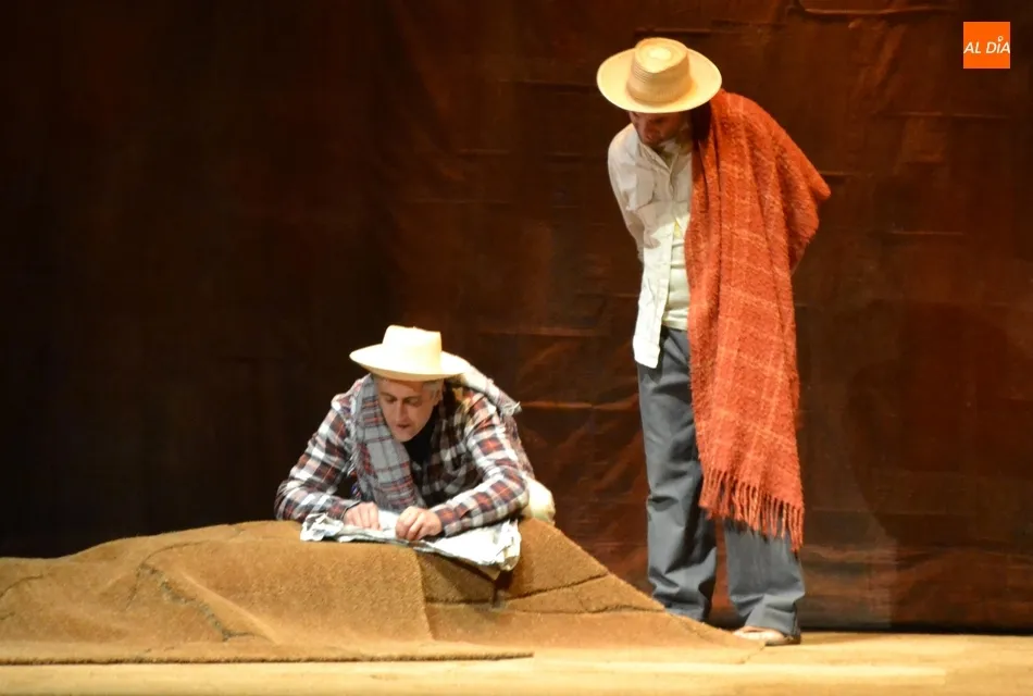 Titziana Teatre cava ‘La Zanja’ en el Teatro Nuevo  