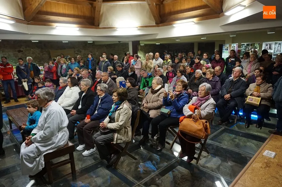 Foto 6 - La poes&iacute;a y el jazz se unen en una exitosa jornada