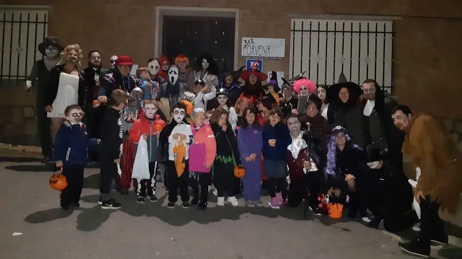 Los más pequeños disfrutan de una noche de ‘miedo’ en Mieza  