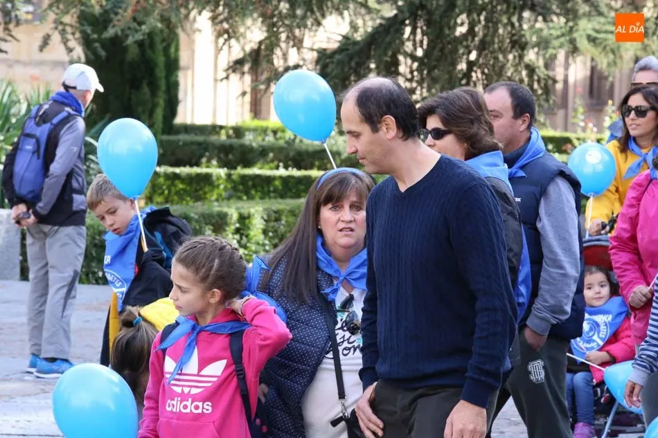 Foto 3 - Medio millar de salmantinos muestran&nbsp;su solidaridad con los diab&eacute;ticos  