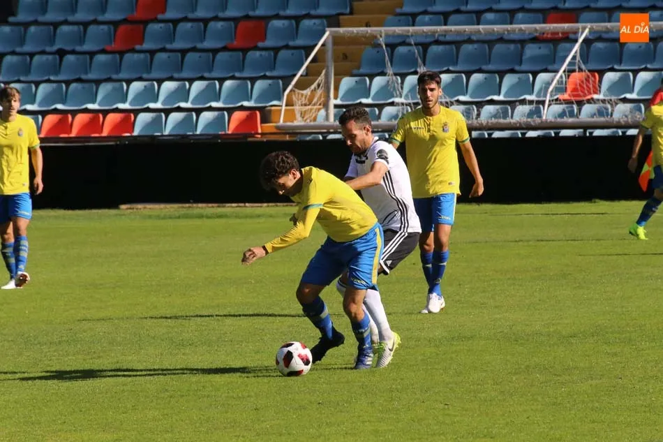 Foto 8 - El Salamanca UDS pone fin a su mala racha con una gran victoria ante Las Palmas Atl&eacute;tico (2-0)