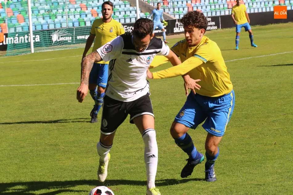 Foto 5 - El Salamanca UDS pone fin a su mala racha con una gran victoria ante Las Palmas Atl&eacute;tico (2-0)