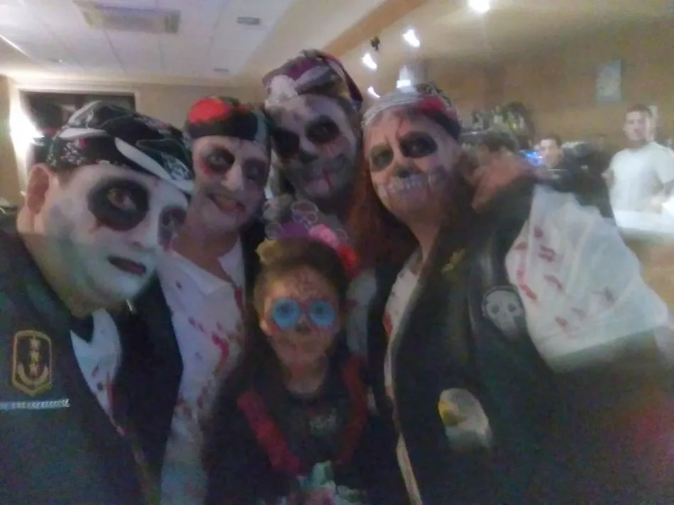 Foto 5 - El Bar Las Pe&ntilde;as de Sard&oacute;n de los Frailes &lsquo;siembra el terror&rsquo; en halloween  
