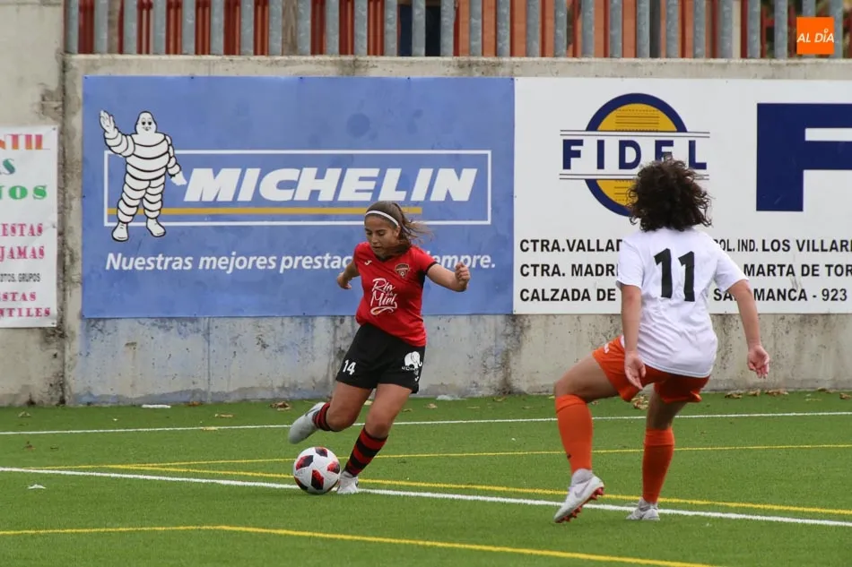 Foto 7 - El CD Salamanca FF pierde ante el Parquesol en el &uacute;ltimo suspiro de un partido loco (3-4)