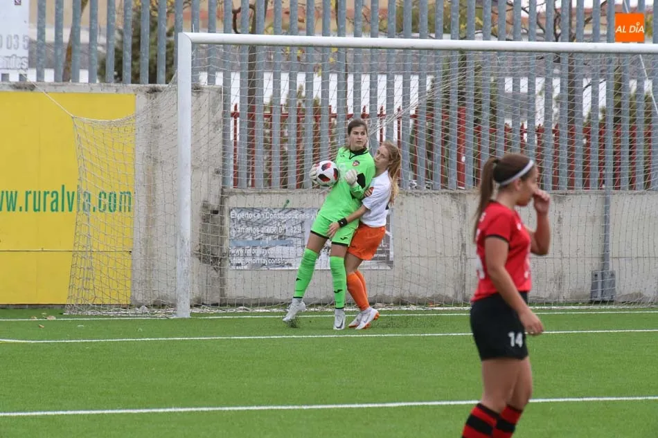 Foto 4 - El CD Salamanca FF pierde ante el Parquesol en el &uacute;ltimo suspiro de un partido loco (3-4)
