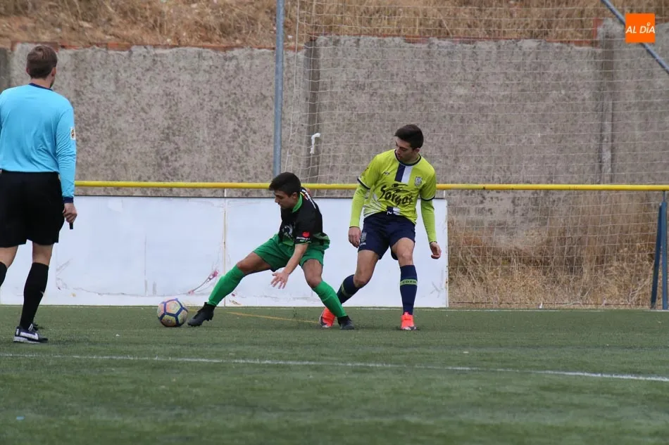 Foto 11 - Helm&aacute;ntico y Hergar &lsquo;B&rsquo; duermen l&iacute;deres tras la tercera jornada