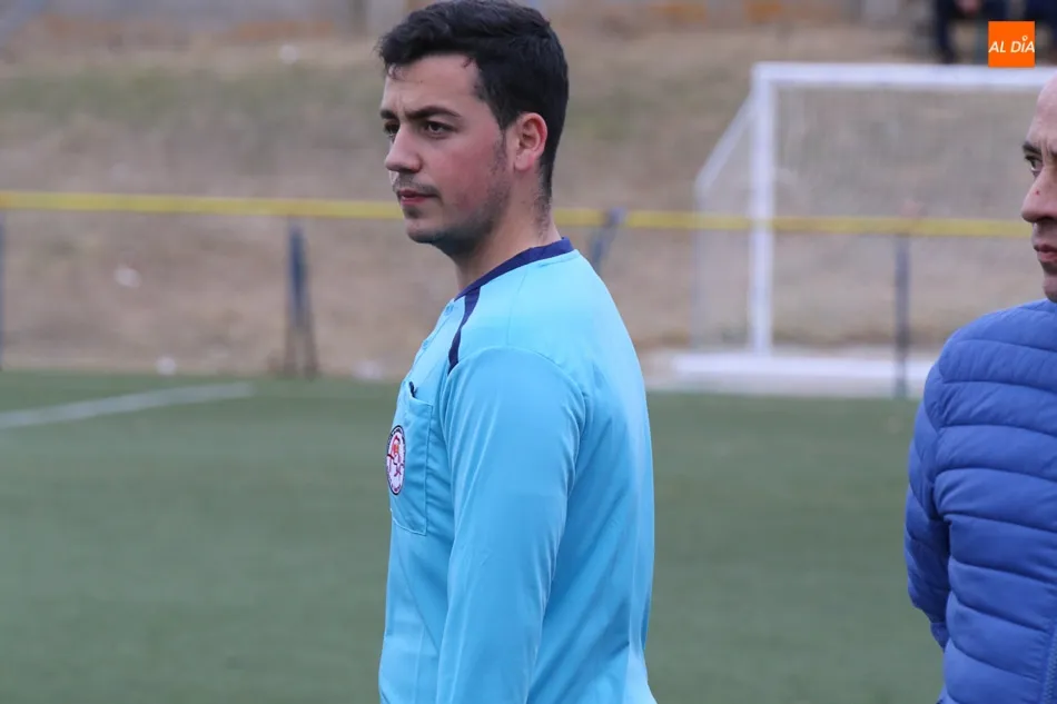 Foto 7 - Helm&aacute;ntico y Hergar &lsquo;B&rsquo; duermen l&iacute;deres tras la tercera jornada