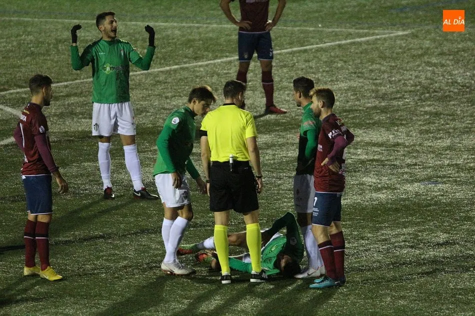 Foto 6 - El CD Guijuelo se endereza ante el Pontevedra y est&aacute; a un punto del cuarto&nbsp;(3-0)