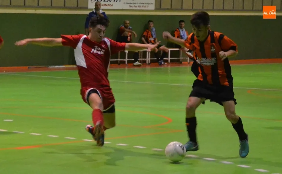 El III Senior roza el sueño de rascar algo ante el Laguna después de toparse con otro muro  