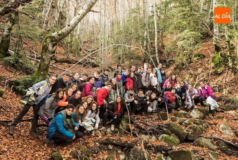 Foto 6 - Alumnos del IES Leonardo Da Vinci participan en el programa &lsquo;Recuperaci&oacute;n de Pueblos...