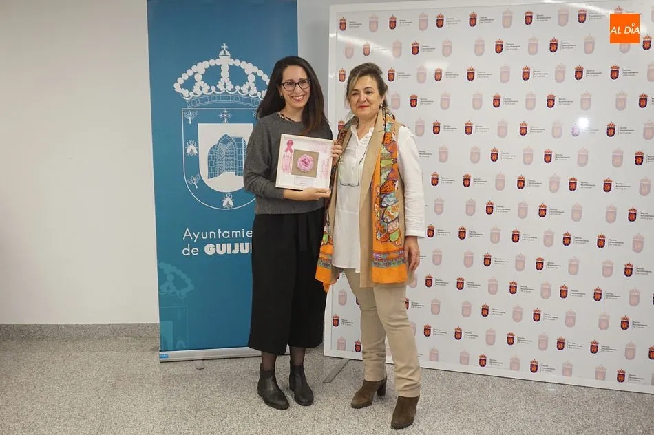 Foto 5 - Ib&eacute;ricos Nuria Mart&iacute;n gana el concurso de escaparates del D&iacute;a Mundial Contra el C&aacute;ncer