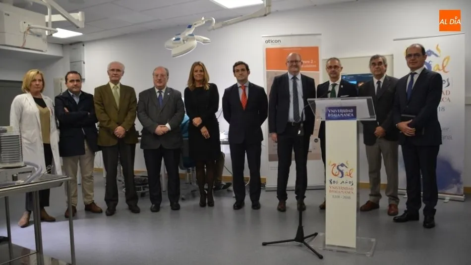 Inauguración del nuevo laboratorio de cráneo lateral y anterior en Medicina. Fotos: Lydia González