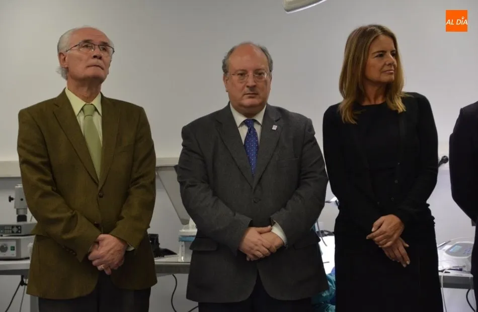 Foto 8 - La Facultad de Medicina estrena un laboratorio pionero en Espa&ntilde;a de base cr&aacute;neo lateral y anterior
