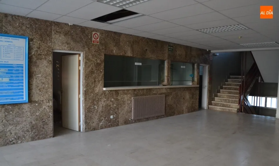 Estado actual de la entrada principal al antiguo Centro de Salud