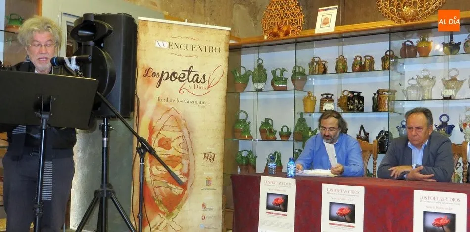 Foto 9 - Prestigio de la poes&iacute;a cristiana en el encuentro &lsquo;Sobre la Palabra en Flor&rsquo;  