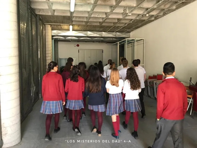 Foto 6 - Los alumnos de ESO del colegio San Juan Bosco visitan el DA2 y el Museo del Comercio  