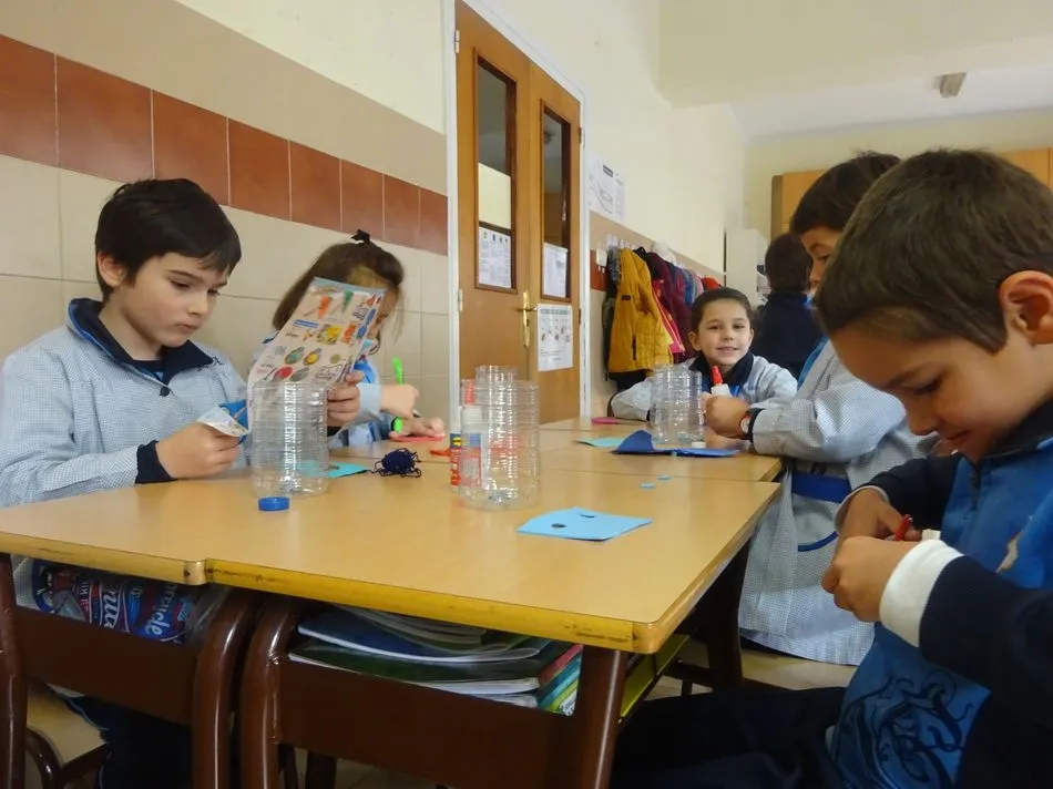 Foto 5 - &lsquo;Del aula al reciclaje creativo&rsquo;, nueva actividad en el Colegio San Juan Bosco  
