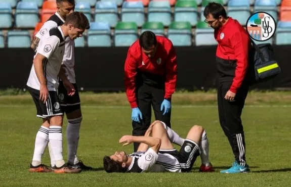 Indiano en el momento de su lesión ante Las Palmas B. Imagen: Twitter Salamanca UDS