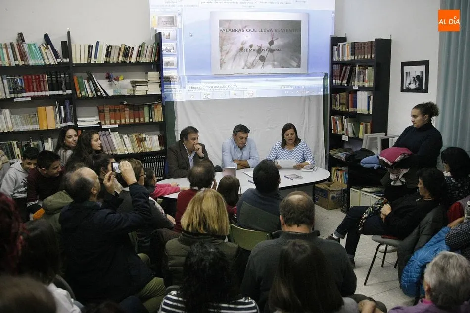 Foto 2 - Los lectores de la localidad reciben la visita de Jos&eacute; Marcos Calama