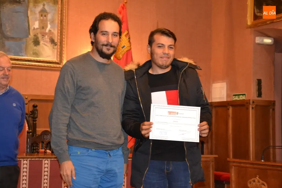 Foto 5 - Una docena de personas completa el curso de formaci&oacute;n en el trabajo con la poblaci&oacute;n gitana  