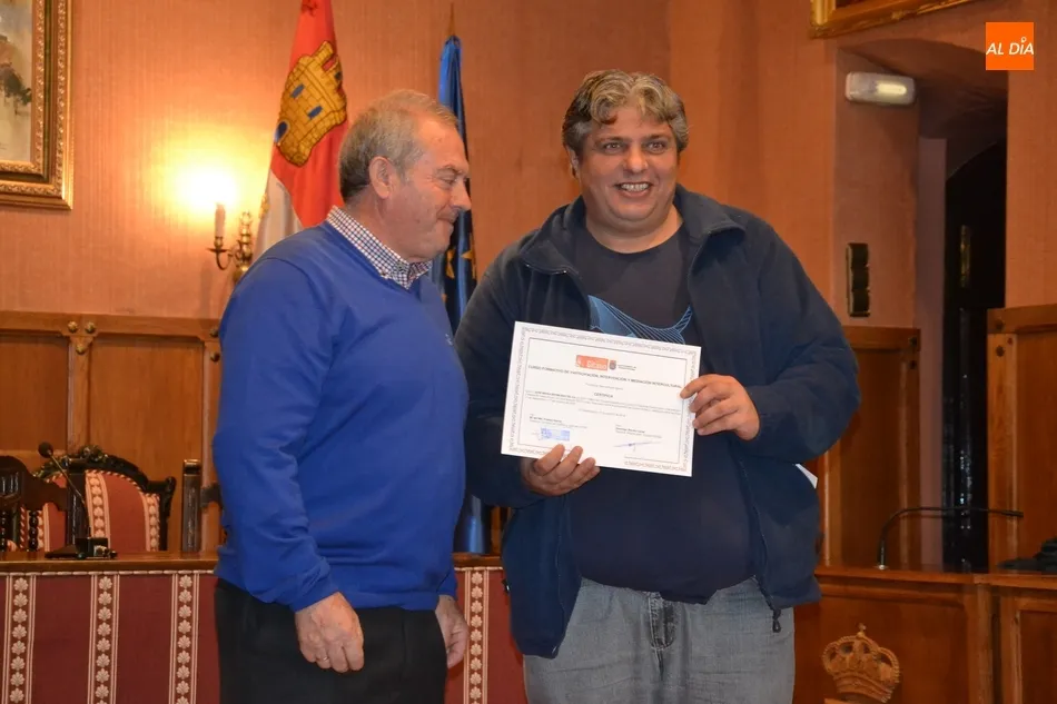 Foto 11 - Una docena de personas completa el curso de formaci&oacute;n en el trabajo con la poblaci&oacute;n gitana  