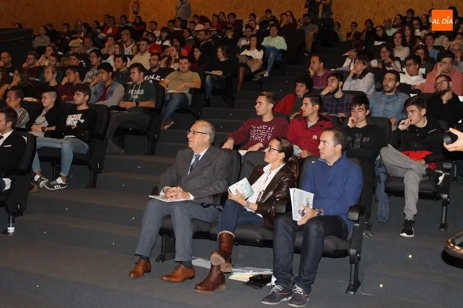 Foto 4 - Fomento de la cultura emprendedora con la participaci&oacute;n de 200 alumnos