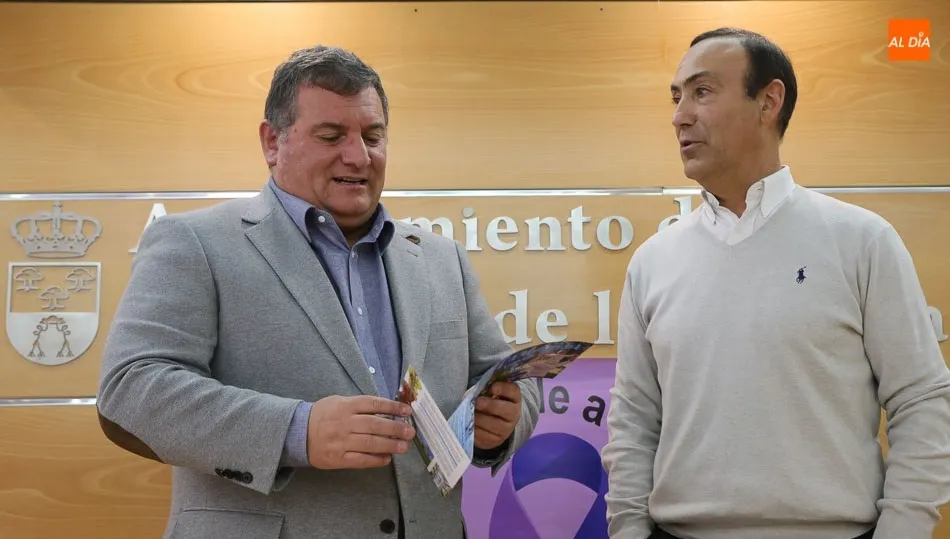 El concejal José Álvarez y el alcalde, Pedro Samuel Martín. Foto: Alberto Martín