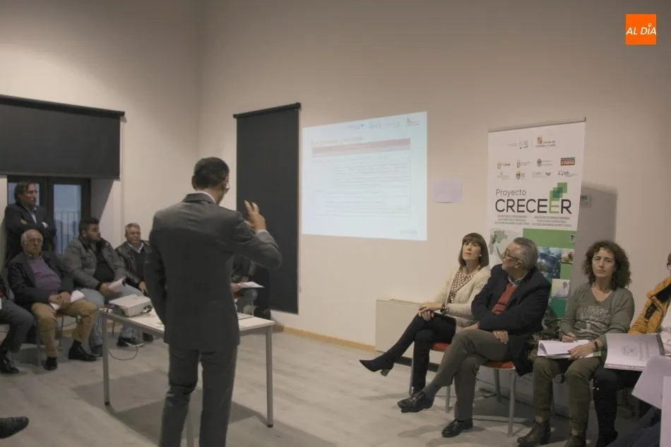 Foto 2 - Empresarios de agroalimentaci&oacute;n y turismo de la comarca de Vitigudino se involucran en el proyecto ...