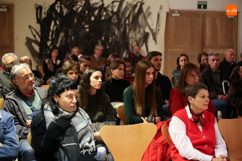 Foto 4 - Maximiliano Hern&aacute;ndez presenta su nueva obra &nbsp;&lsquo;La mirada mir&iacute;fica&rsquo; en la Casa de las Conchas ...