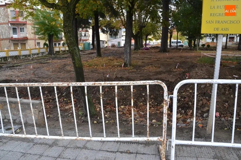 Foto 6 - Perfiladas las nuevas puertas del Parque de La Florida  