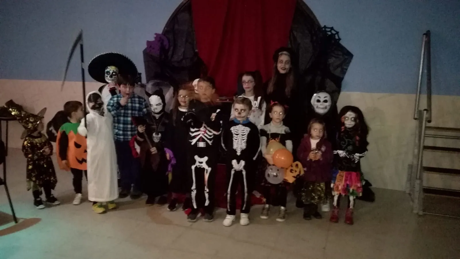Foto 8 - Sieteiglesias tambi&eacute;n disfrut&oacute; de su fiesta de Halloween