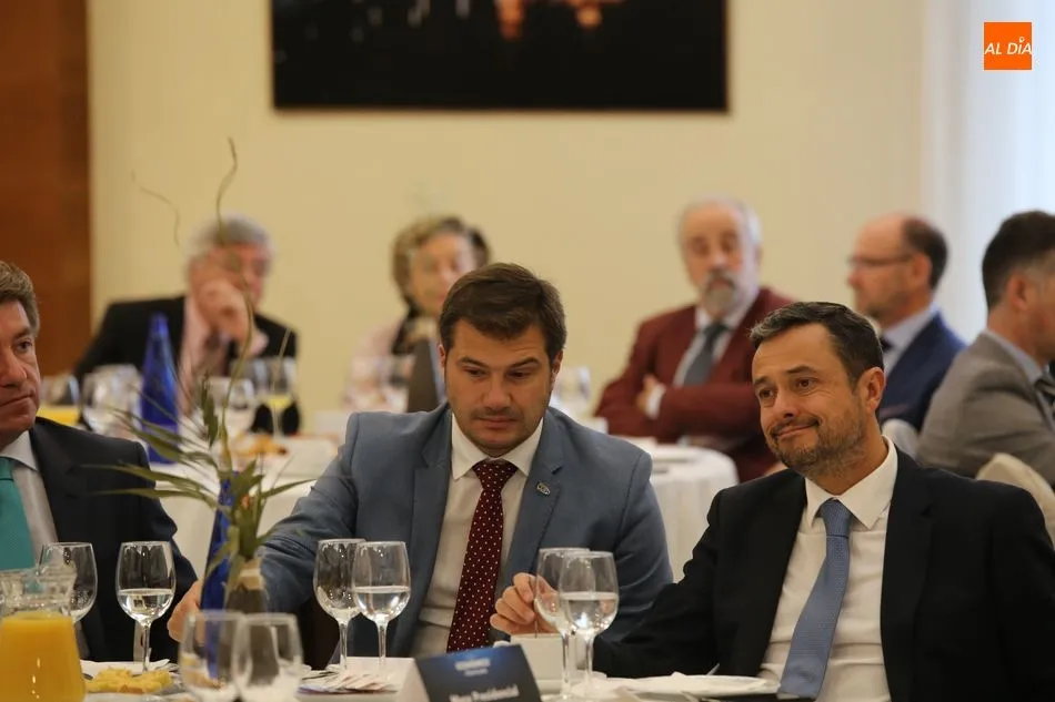 Foto 8 - Inocencio Arias: &ldquo;S&aacute;nchez mira para otro lado porque Venezuela es un r&eacute;gimen de izquierdas&rdquo;