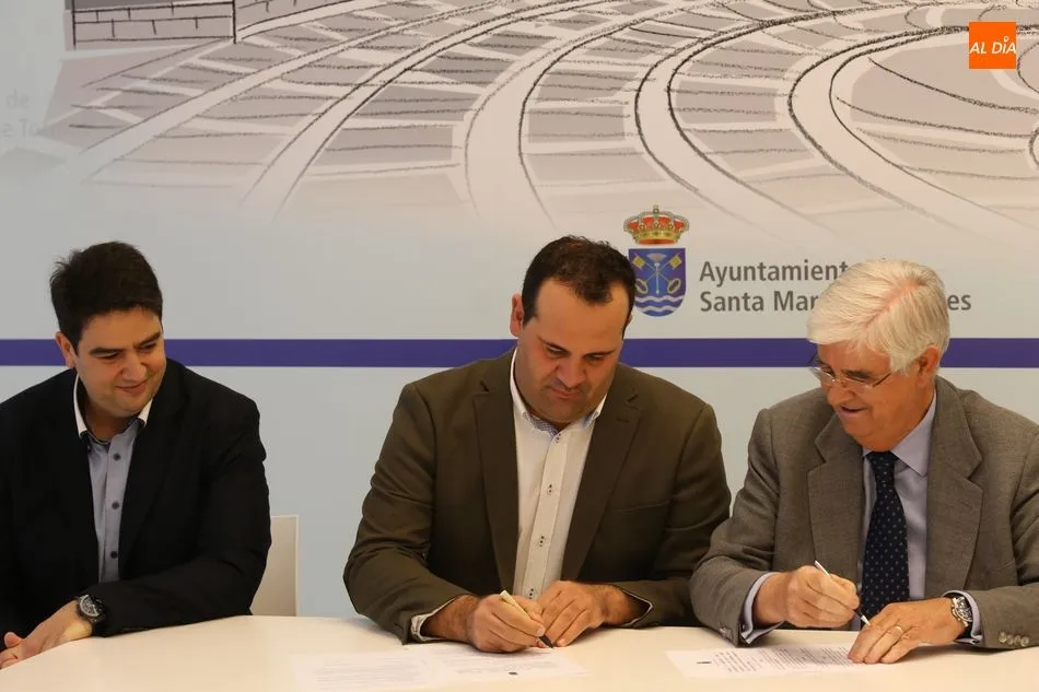 Foto 7 - Ayuntamiento de Santa Marta y Limcasa firman un convenio para la contrataci&oacute;n de desempleados del...